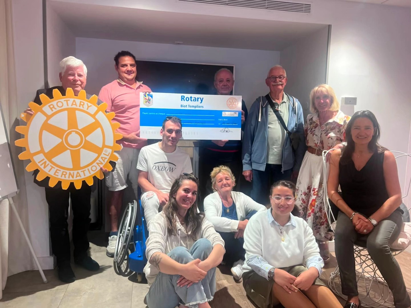 partenariat rotary club biot templiers rugby riviera fauteuil remise cheque 3000 euros